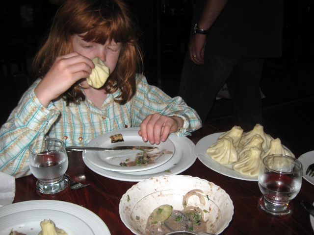 Cielo eating khinkali