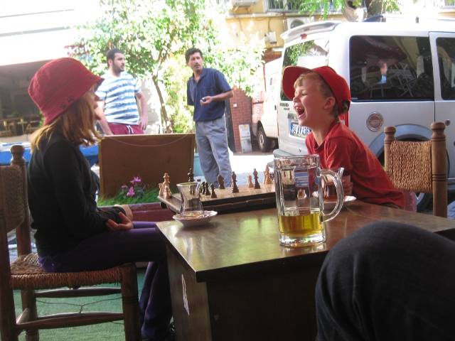 Cielo and Eero playing chess