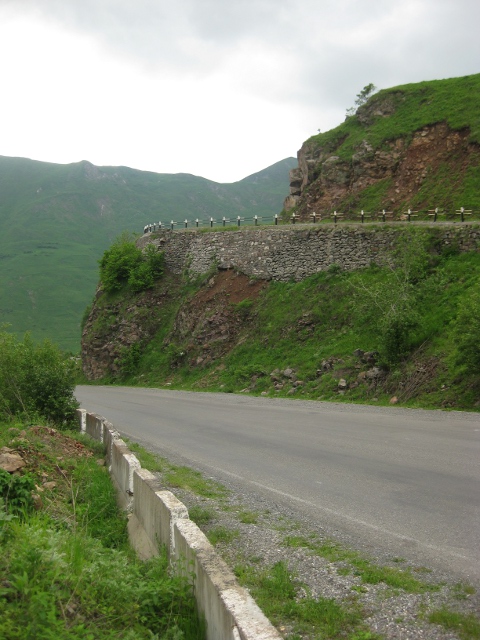 twisty road switchbacks