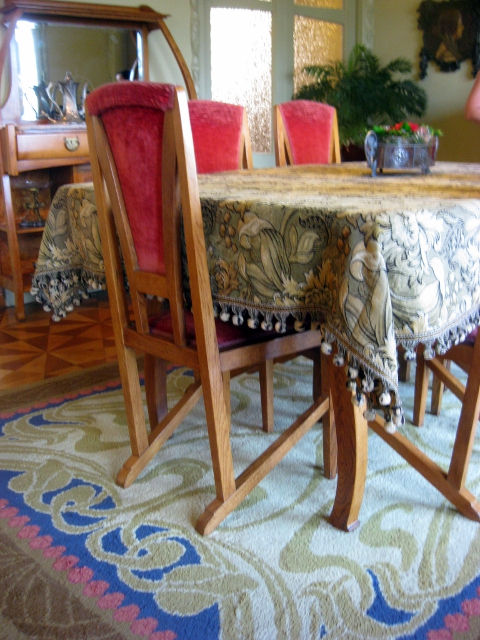 wacky dining table chair