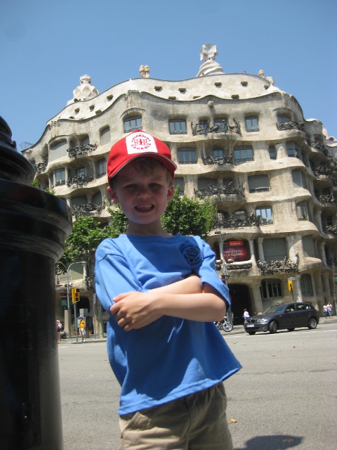 Eero in front of La Pedrera