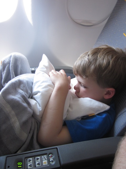 eero asleep on the plane