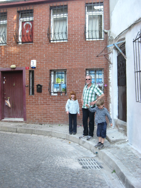 spinning near a red house